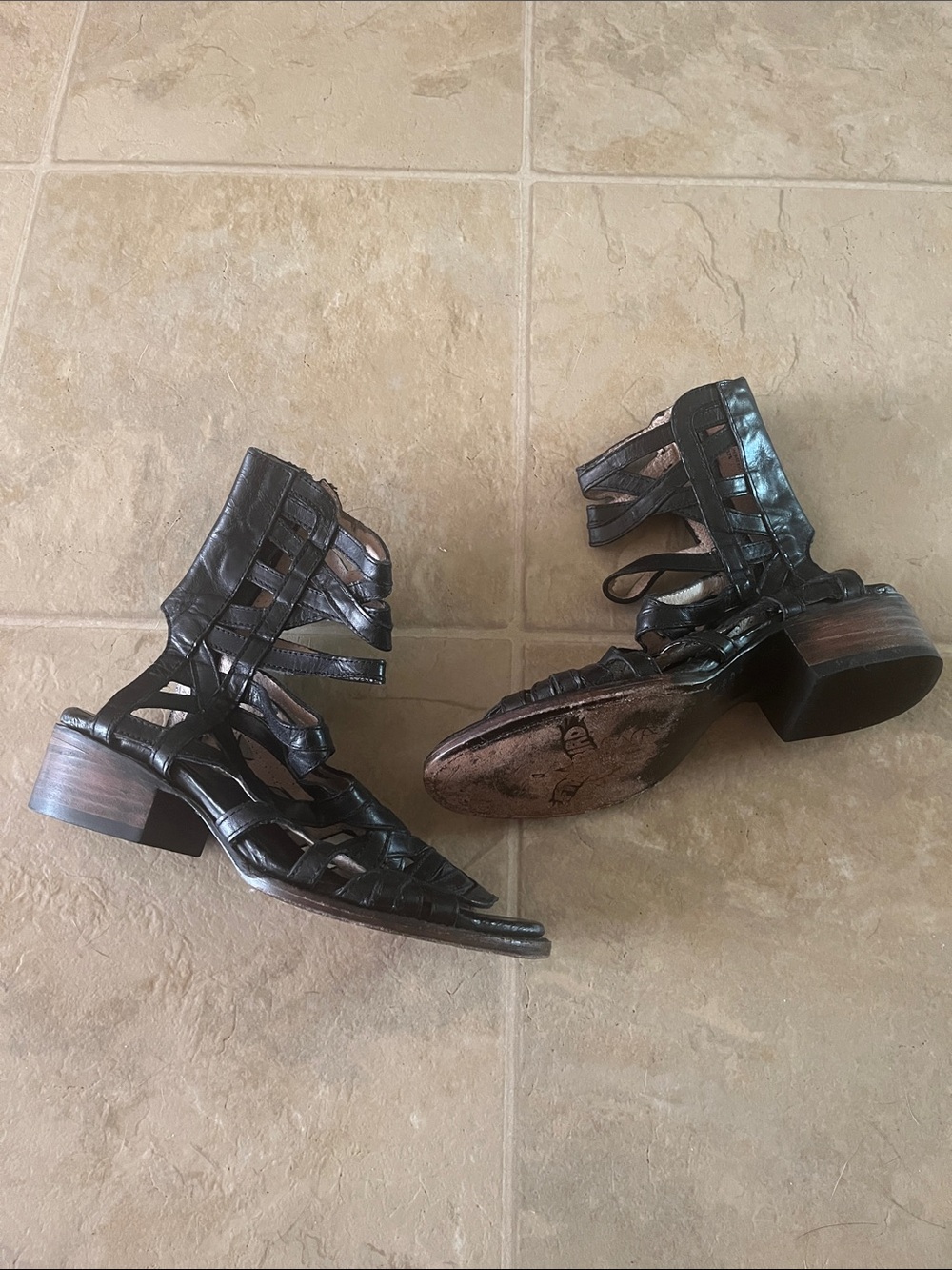 Freebird Queen Sandals